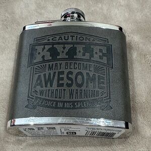 Stylish Gray Flask with Engraved Design